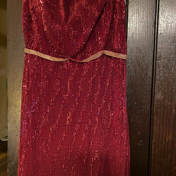Trumpet Gown - Picture 3 of 4